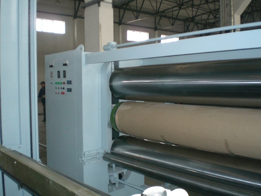 Profesyonel 5.5 M Kumaş Üç Rulo Takvim Makinesi, Nonwoven Kumaş Yapma Makinesi
