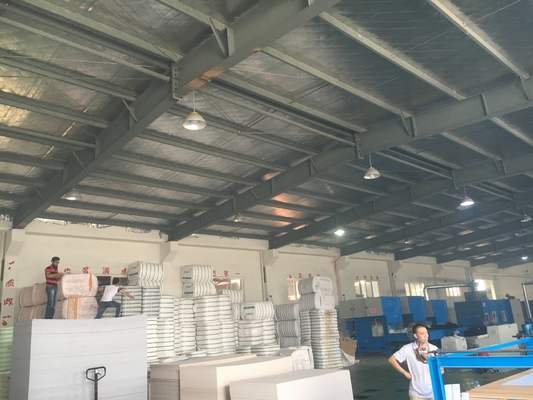 Changshu CE / ISO9001 yalıtım üretim hattı hissettim / Sigara Dokuma İğne Delme Makinesi